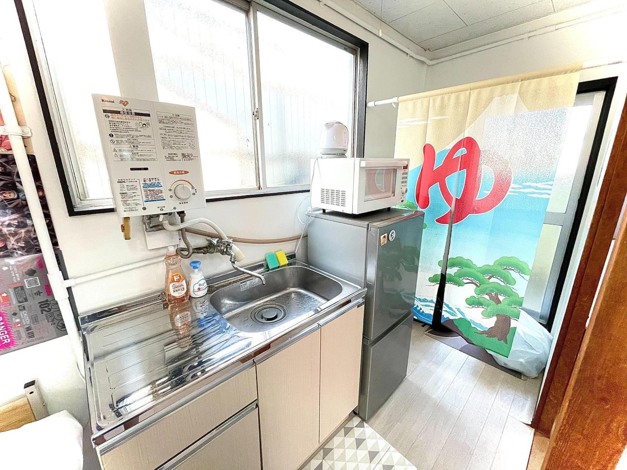 Cool Syowa Retro Style Manga&Anime Apt Sinjuku Kabukicho Tokyo prefektur Exteriör bild